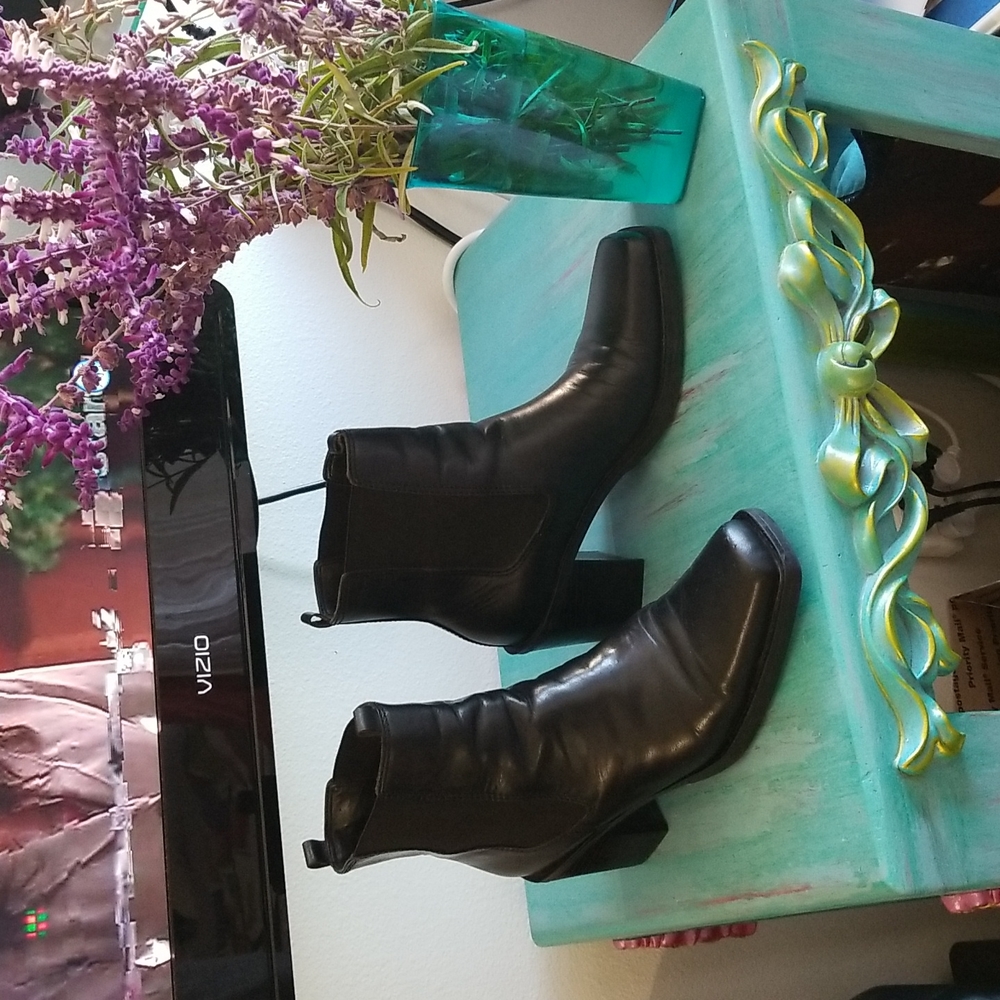Mia leather ankle boots size 7.5